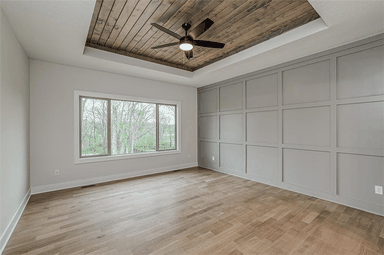 Room 474 empty to staged