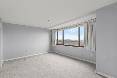 Room 500 empty to staged